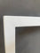 Frame Georgia FEHLERHAFTE SELEKTION - Weißer Kleiderständer mit quadratischem Fuß im industriellen Design