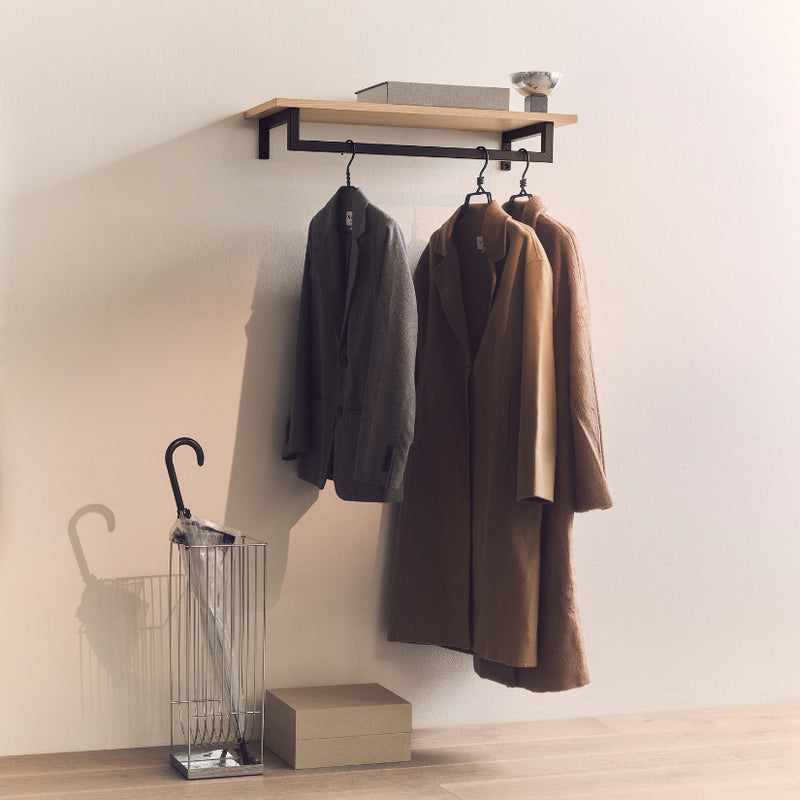Frame Marlow - Wandmontierte Kleiderstange mit Regal